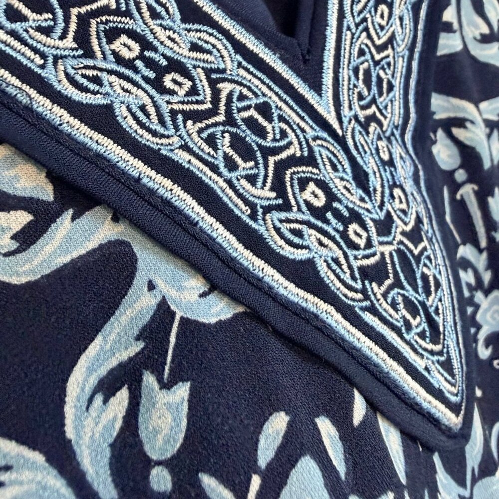 WHBM Long Sleeve Embroidered V-Neck Stretch Blue/White Geo Floral Dress Size M. - Picture 6 of 8